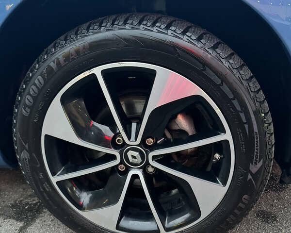 Синий Рено Зое, объемом двигателя 0 л и пробегом 61 тыс. км за 11400 $, фото 23 на Automoto.ua