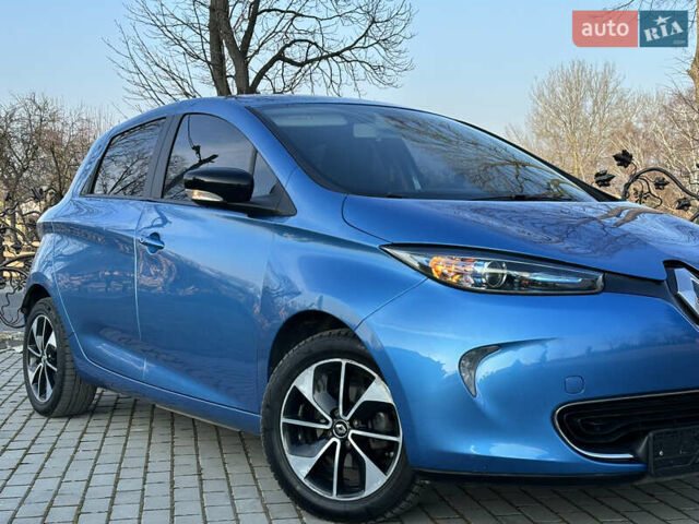 Синий Рено Зое, объемом двигателя 0 л и пробегом 104 тыс. км за 8600 $, фото 11 на Automoto.ua