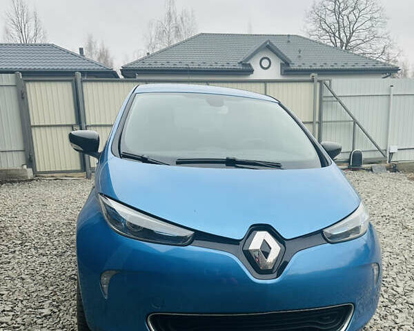 Синий Рено Зое, объемом двигателя 0 л и пробегом 61 тыс. км за 11000 $, фото 2 на Automoto.ua