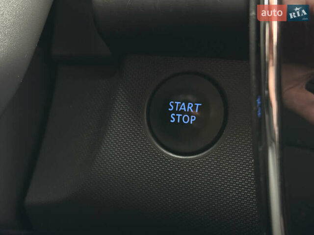 Синий Рено Зое, объемом двигателя 0 л и пробегом 104 тыс. км за 9750 $, фото 53 на Automoto.ua