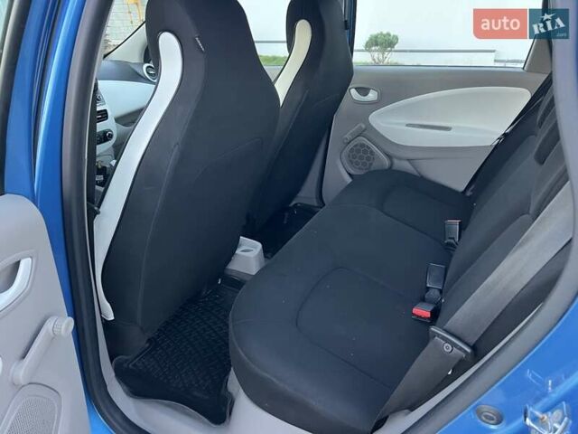 Синий Рено Зое, объемом двигателя 0 л и пробегом 130 тыс. км за 8450 $, фото 13 на Automoto.ua