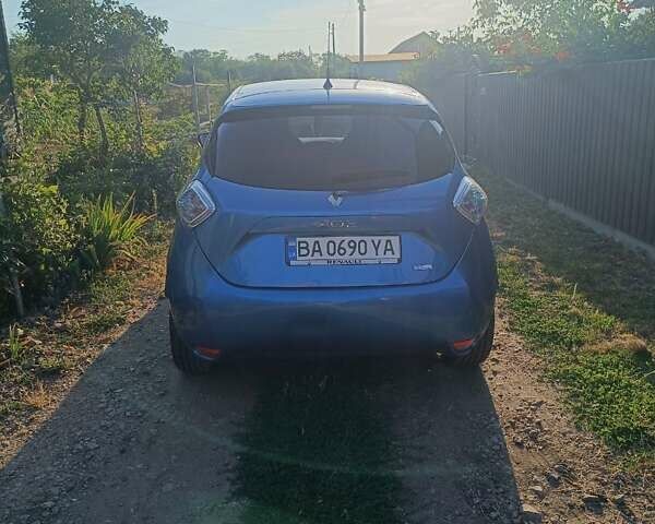 Синий Рено Зое, объемом двигателя 0 л и пробегом 185 тыс. км за 10500 $, фото 2 на Automoto.ua
