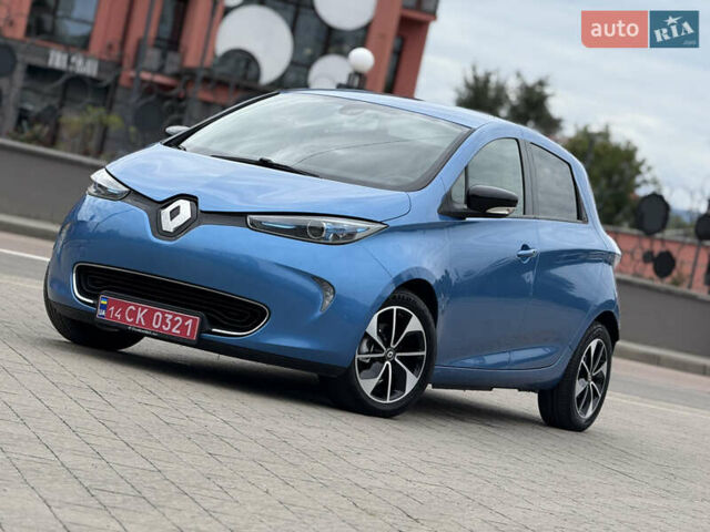 Синий Рено Зое, объемом двигателя 0 л и пробегом 99 тыс. км за 9500 $, фото 2 на Automoto.ua