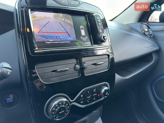 Синий Рено Зое, объемом двигателя 0 л и пробегом 104 тыс. км за 8600 $, фото 30 на Automoto.ua