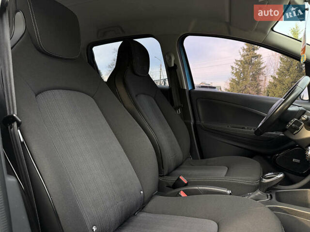 Синий Рено Зое, объемом двигателя 0 л и пробегом 104 тыс. км за 9750 $, фото 44 на Automoto.ua