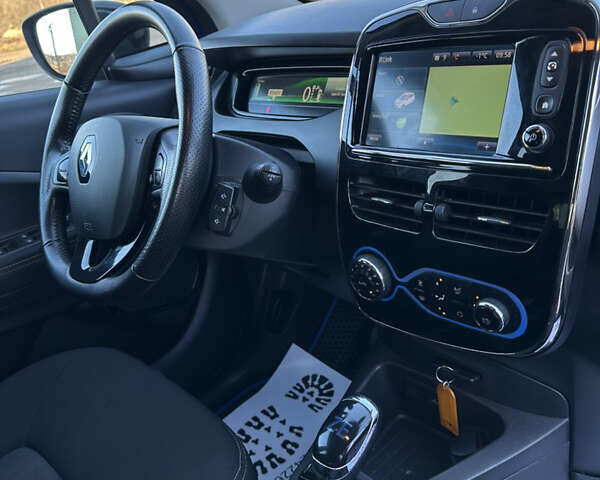 Синій Рено Зое, об'ємом двигуна 0 л та пробігом 150 тис. км за 8970 $, фото 24 на Automoto.ua