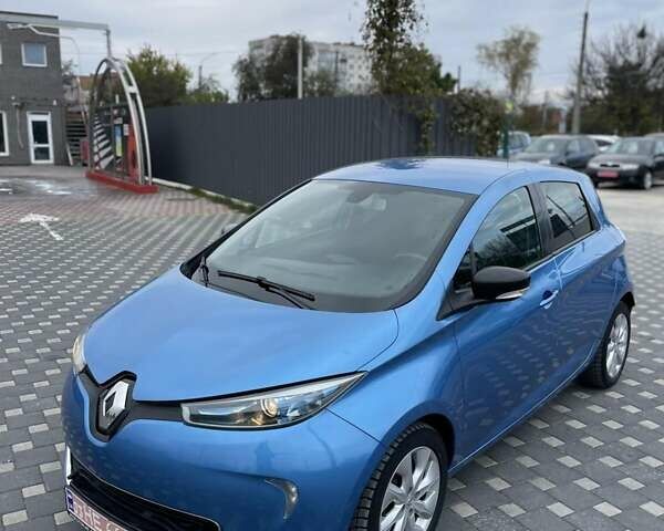 Синий Рено Зое, объемом двигателя 0 л и пробегом 138 тыс. км за 9300 $, фото 6 на Automoto.ua