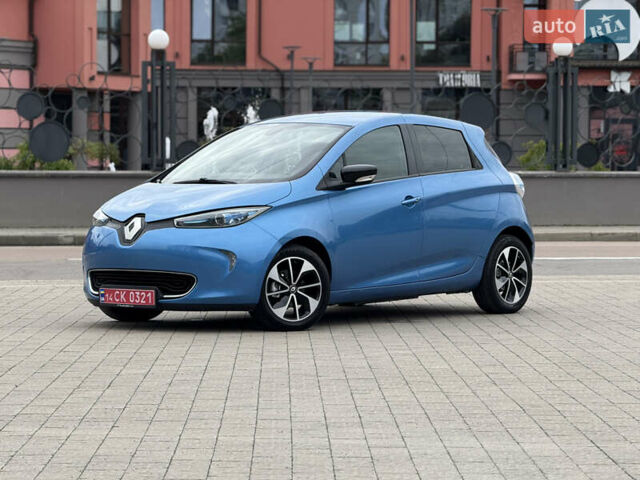 Синий Рено Зое, объемом двигателя 0 л и пробегом 99 тыс. км за 9500 $, фото 4 на Automoto.ua