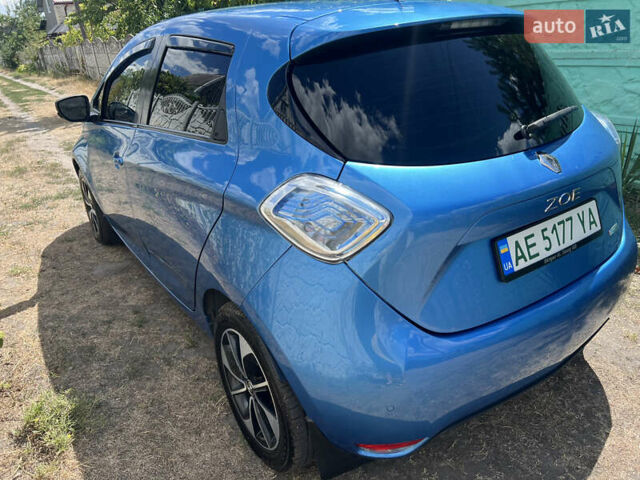 Синий Рено Зое, объемом двигателя 0 л и пробегом 128 тыс. км за 10199 $, фото 7 на Automoto.ua