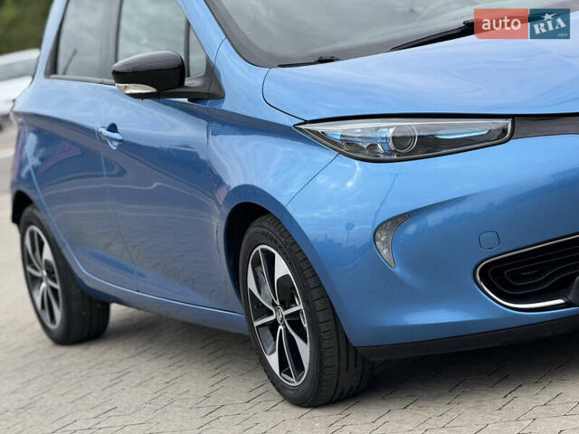 Синий Рено Зое, объемом двигателя 0 л и пробегом 99 тыс. км за 9500 $, фото 9 на Automoto.ua
