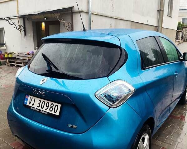 Синий Рено Зое, объемом двигателя 0 л и пробегом 95 тыс. км за 9200 $, фото 4 на Automoto.ua