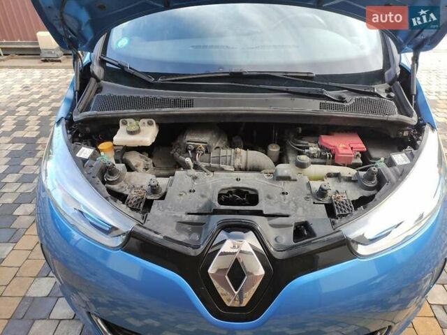 Синий Рено Зое, объемом двигателя 0 л и пробегом 112 тыс. км за 9400 $, фото 13 на Automoto.ua