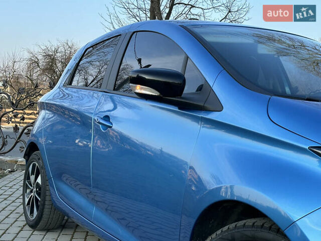 Синий Рено Зое, объемом двигателя 0 л и пробегом 104 тыс. км за 8600 $, фото 15 на Automoto.ua