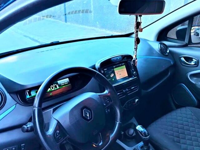 Синий Рено Зое, объемом двигателя 0 л и пробегом 129 тыс. км за 8999 $, фото 5 на Automoto.ua