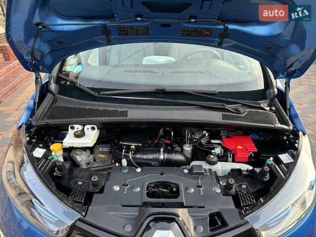 Синий Рено Зое, объемом двигателя 0 л и пробегом 166 тыс. км за 8999 $, фото 20 на Automoto.ua