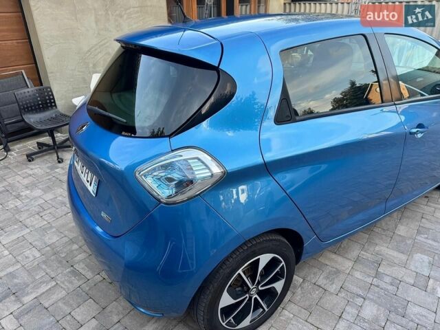 Синий Рено Зое, объемом двигателя 0 л и пробегом 191 тыс. км за 9500 $, фото 6 на Automoto.ua
