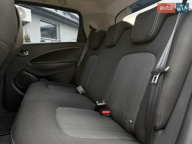 Синий Рено Зое, объемом двигателя 0 л и пробегом 104 тыс. км за 9750 $, фото 35 на Automoto.ua