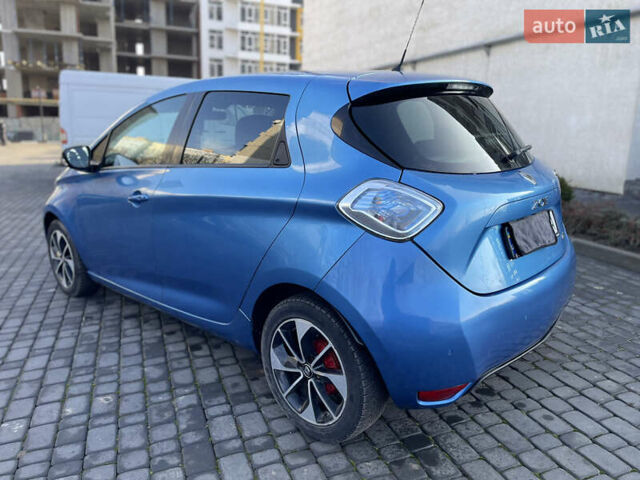Синий Рено Зое, объемом двигателя 0 л и пробегом 165 тыс. км за 9400 $, фото 15 на Automoto.ua