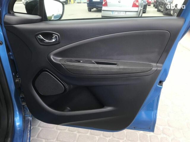 Синий Рено Зое, объемом двигателя 0 л и пробегом 137 тыс. км за 10190 $, фото 20 на Automoto.ua