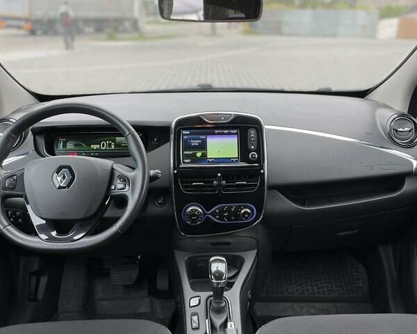 Синий Рено Зое, объемом двигателя 0 л и пробегом 138 тыс. км за 9300 $, фото 8 на Automoto.ua