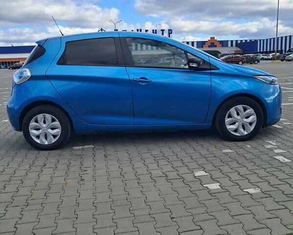 Синий Рено Зое, объемом двигателя 0 л и пробегом 47 тыс. км за 9600 $, фото 6 на Automoto.ua