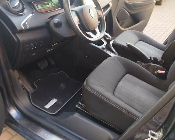 Синий Рено Зое, объемом двигателя 0 л и пробегом 62 тыс. км за 8900 $, фото 15 на Automoto.ua