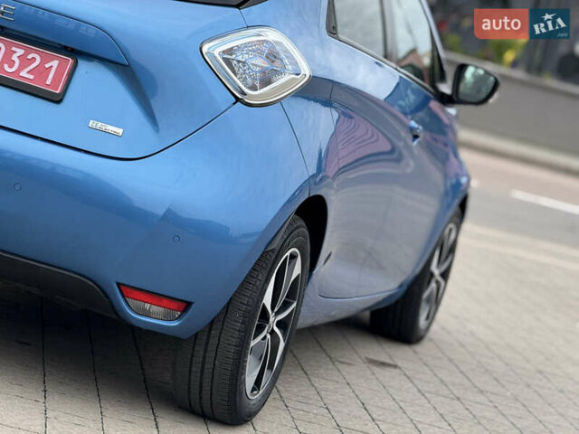Синий Рено Зое, объемом двигателя 0 л и пробегом 99 тыс. км за 9500 $, фото 15 на Automoto.ua