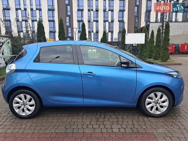 Синий Рено Зое, объемом двигателя 0 л и пробегом 141 тыс. км за 8999 $, фото 3 на Automoto.ua