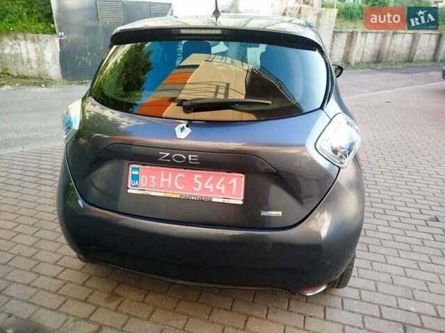 Синий Рено Зое, объемом двигателя 0 л и пробегом 62 тыс. км за 8900 $, фото 21 на Automoto.ua