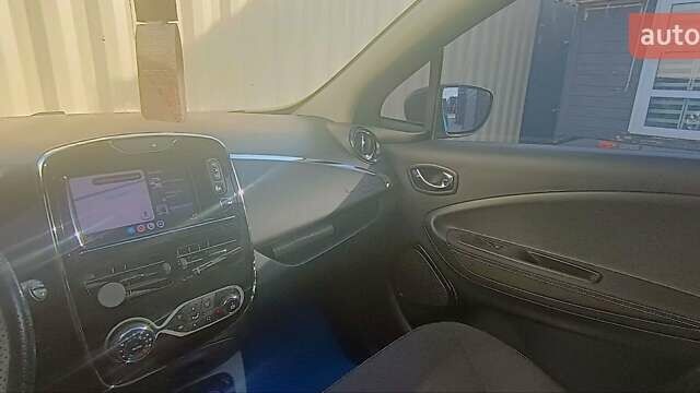 Синий Рено Зое, объемом двигателя 0 л и пробегом 118 тыс. км за 10000 $, фото 14 на Automoto.ua