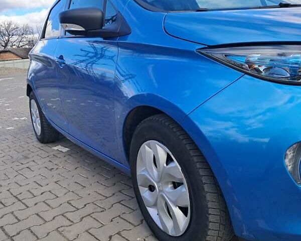 Синий Рено Зое, объемом двигателя 0 л и пробегом 47 тыс. км за 9600 $, фото 13 на Automoto.ua