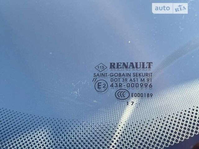 Синій Рено Зое, об'ємом двигуна 0 л та пробігом 50 тис. км за 12000 $, фото 26 на Automoto.ua