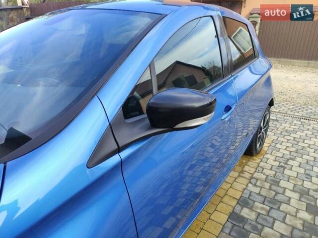 Синий Рено Зое, объемом двигателя 0 л и пробегом 112 тыс. км за 9400 $, фото 5 на Automoto.ua
