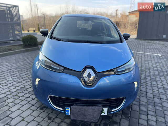 Синий Рено Зое, объемом двигателя 0 л и пробегом 165 тыс. км за 9400 $, фото 8 на Automoto.ua