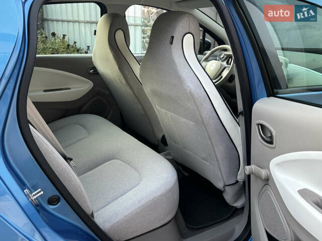 Синий Рено Зое, объемом двигателя 0 л и пробегом 166 тыс. км за 8999 $, фото 16 на Automoto.ua