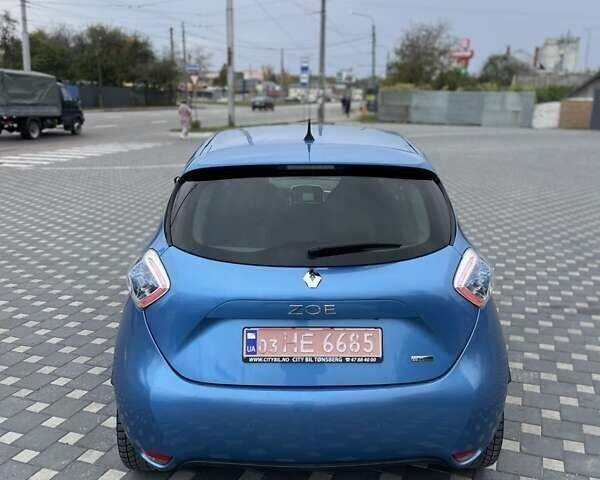 Синий Рено Зое, объемом двигателя 0 л и пробегом 138 тыс. км за 9300 $, фото 3 на Automoto.ua