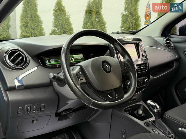 Синий Рено Зое, объемом двигателя 0 л и пробегом 104 тыс. км за 9750 $, фото 25 на Automoto.ua