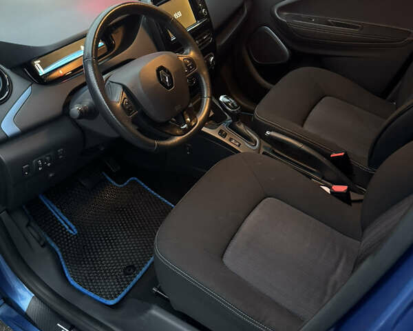Синий Рено Зое, объемом двигателя 0 л и пробегом 61 тыс. км за 11400 $, фото 9 на Automoto.ua