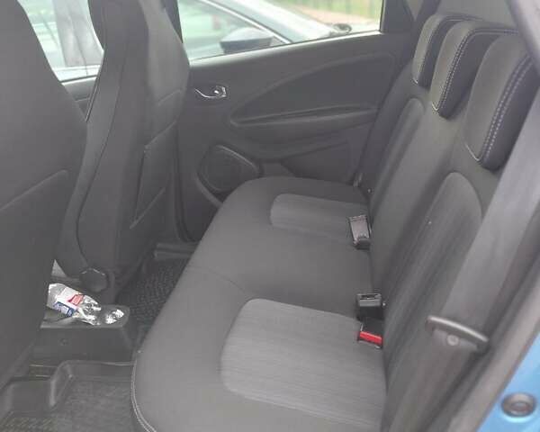 Синий Рено Зое, объемом двигателя 0 л и пробегом 132 тыс. км за 9300 $, фото 3 на Automoto.ua