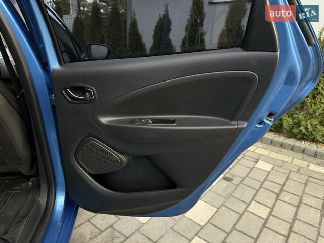 Синий Рено Зое, объемом двигателя 0 л и пробегом 104 тыс. км за 9750 $, фото 39 на Automoto.ua