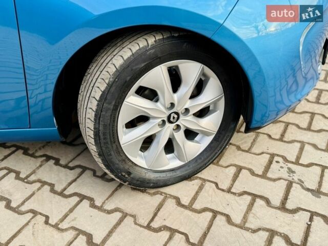 Синий Рено Зое, объемом двигателя 0 л и пробегом 139 тыс. км за 10950 $, фото 24 на Automoto.ua