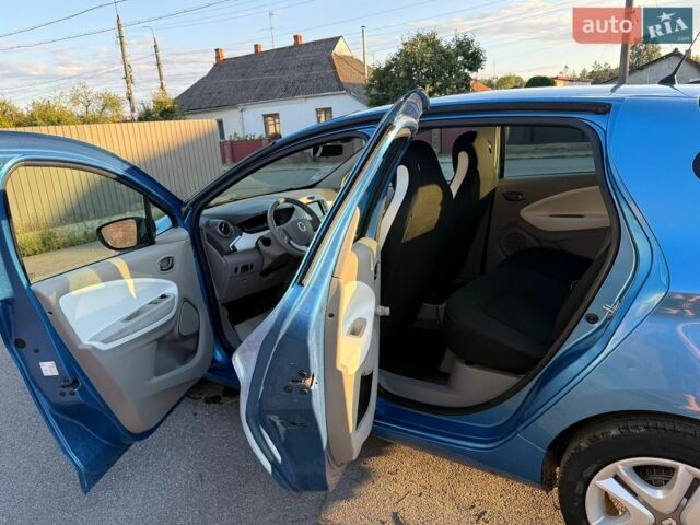 Синій Рено Зое, об'ємом двигуна 0 л та пробігом 107 тис. км за 9950 $, фото 12 на Automoto.ua