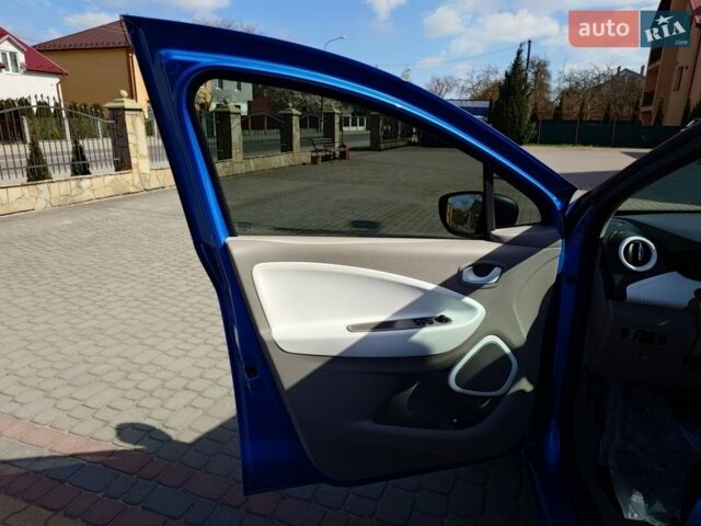 Синий Рено Зое, объемом двигателя 0 л и пробегом 104 тыс. км за 7100 $, фото 24 на Automoto.ua