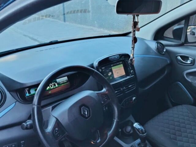 Синий Рено Зое, объемом двигателя 0 л и пробегом 129 тыс. км за 8950 $, фото 6 на Automoto.ua