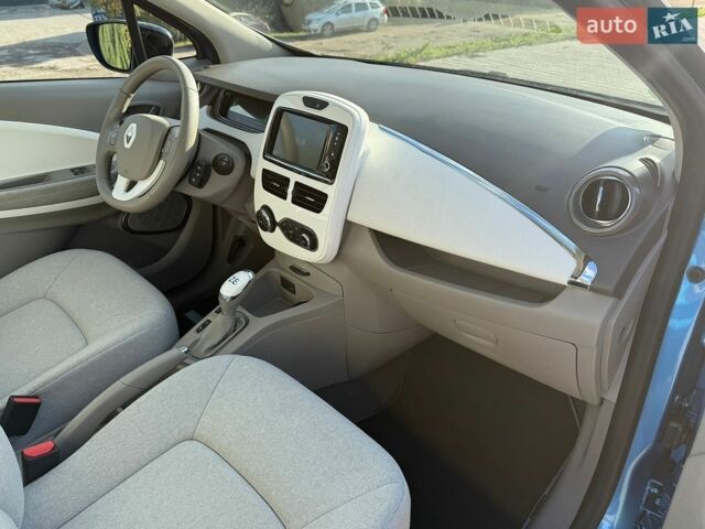 Синій Рено Зое, об'ємом двигуна 0 л та пробігом 68 тис. км за 9700 $, фото 21 на Automoto.ua