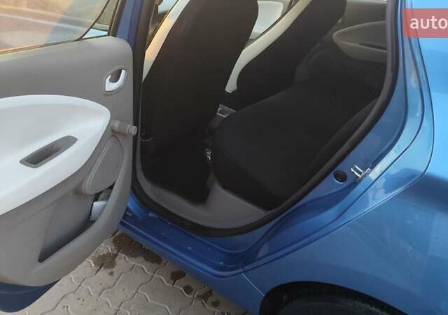 Синій Рено Зое, об'ємом двигуна 0 л та пробігом 82 тис. км за 9300 $, фото 5 на Automoto.ua
