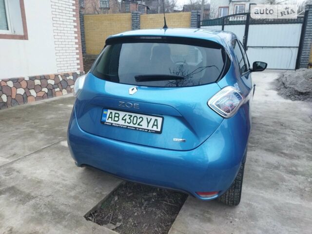 Синий Рено Зое, объемом двигателя 0 л и пробегом 160 тыс. км за 12500 $, фото 4 на Automoto.ua