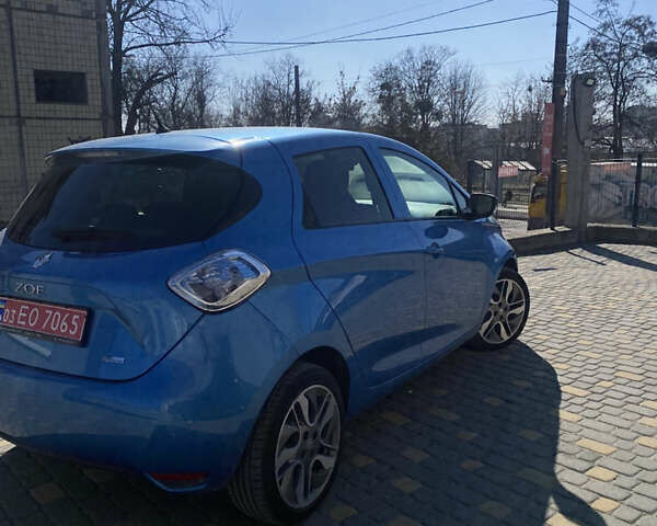Синий Рено Зое, объемом двигателя 0 л и пробегом 53 тыс. км за 4200 $, фото 3 на Automoto.ua