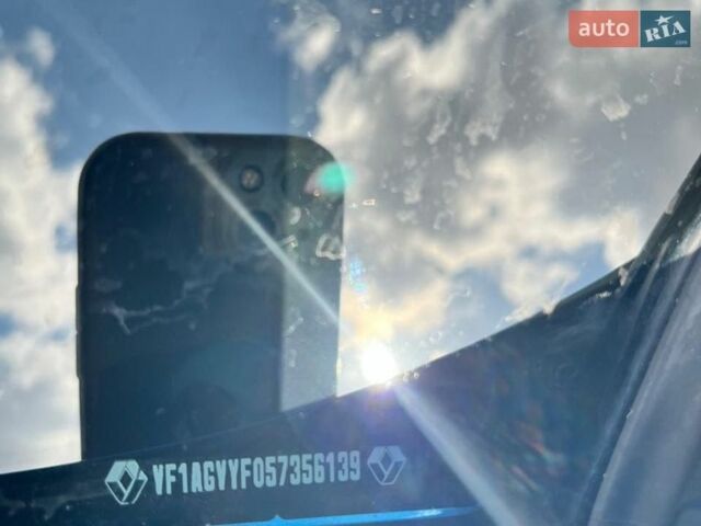 Синий Рено Зое, объемом двигателя 0 л и пробегом 157 тыс. км за 8800 $, фото 9 на Automoto.ua