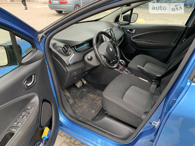 Синий Рено Зое, объемом двигателя 0 л и пробегом 138 тыс. км за 9000 $, фото 10 на Automoto.ua